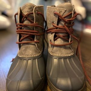 Never been worn Sperry Topsider boots!